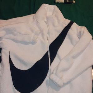 New Reversible jacket Nike size XL